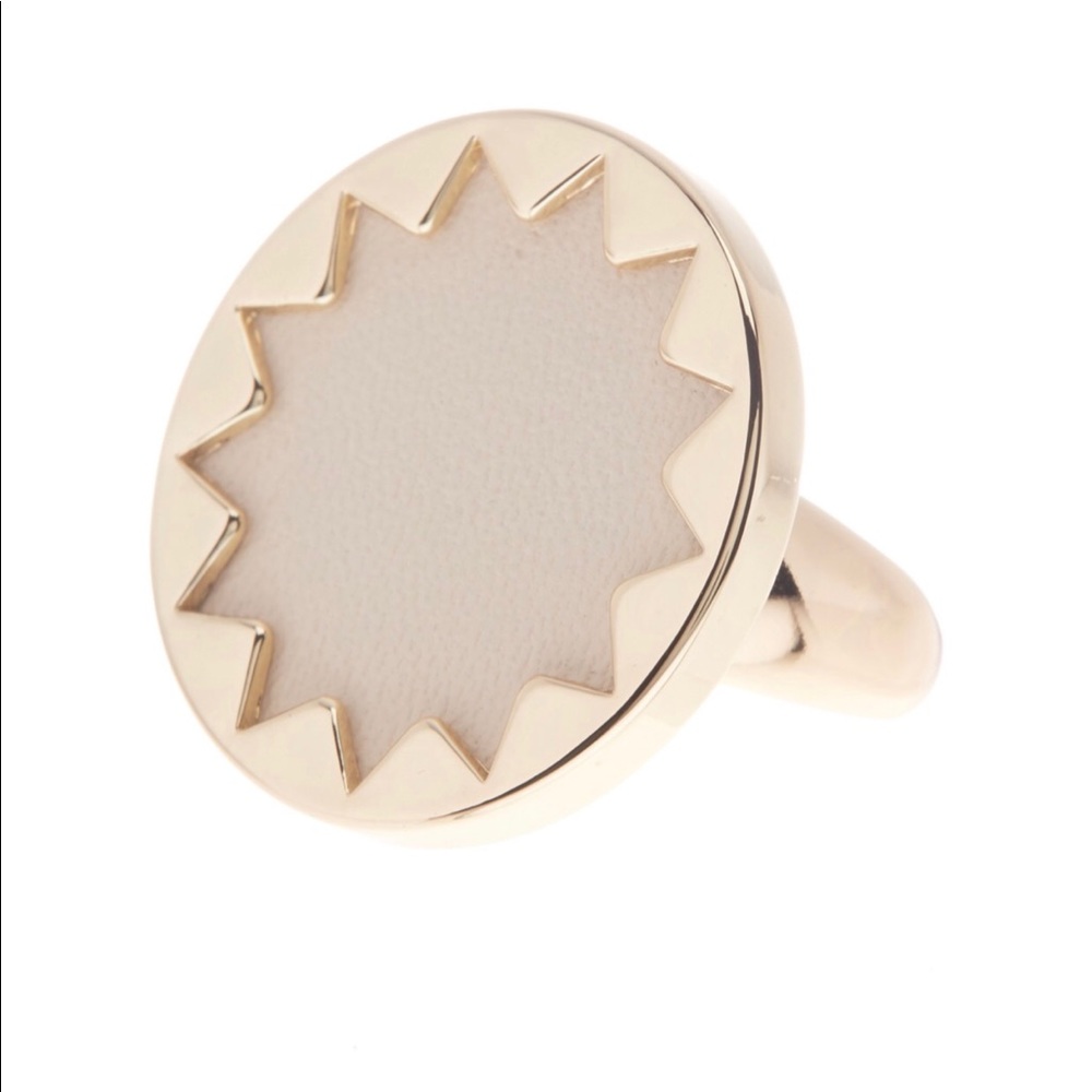 House of Harlow 1960 ring